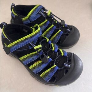 Keens Black and Blue water shoe Sandals.  Size 3